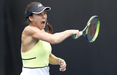 SORANA CÎRSTEA - BARBORA STRYCOVA 6-2, 7-6 // FOTO Dominantă la debut! Sorana Cîrstea s-a calificat în turul secund, unde o va înfrunta pe senzația de 15 ani Cori Gauff