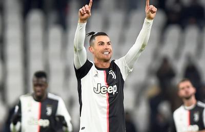 JUVENTUS - PARMA 2-1 // Cristiano Ronaldo, din nou letal! E pe val în 2019, l-a egalat pe Messi și e lăudat de toată lumea: „E fenomenal, totul trebuie să se învârtă în jurul lui!”