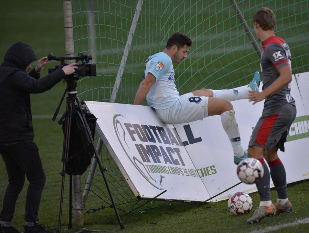 FOTO FCSB - LOKOMOTIV MOSCOVA 3-3
