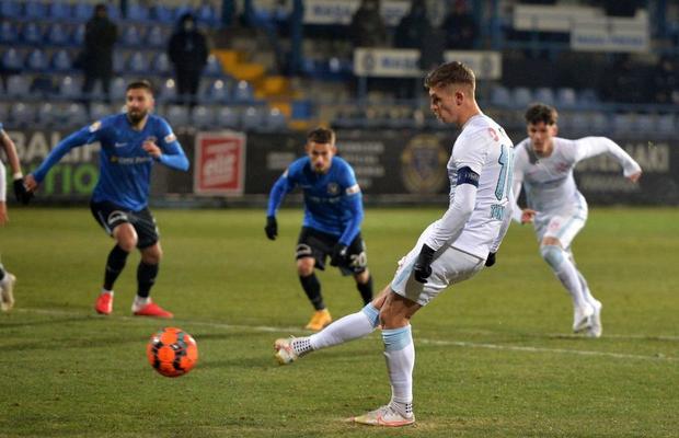 Duel spectaculos Viitorul - FCSB și la note GSP: mulți fotbaliști de 7, însă doar unul cu 8!