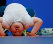 Încălzirea lui Kyuta înaintea unui antrenament.  // Foto: Reuters