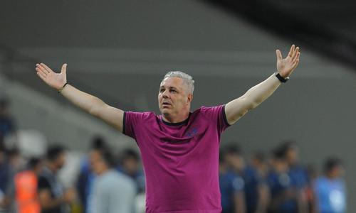Marius Șumudică (49 de ani) FOTO IMAGO