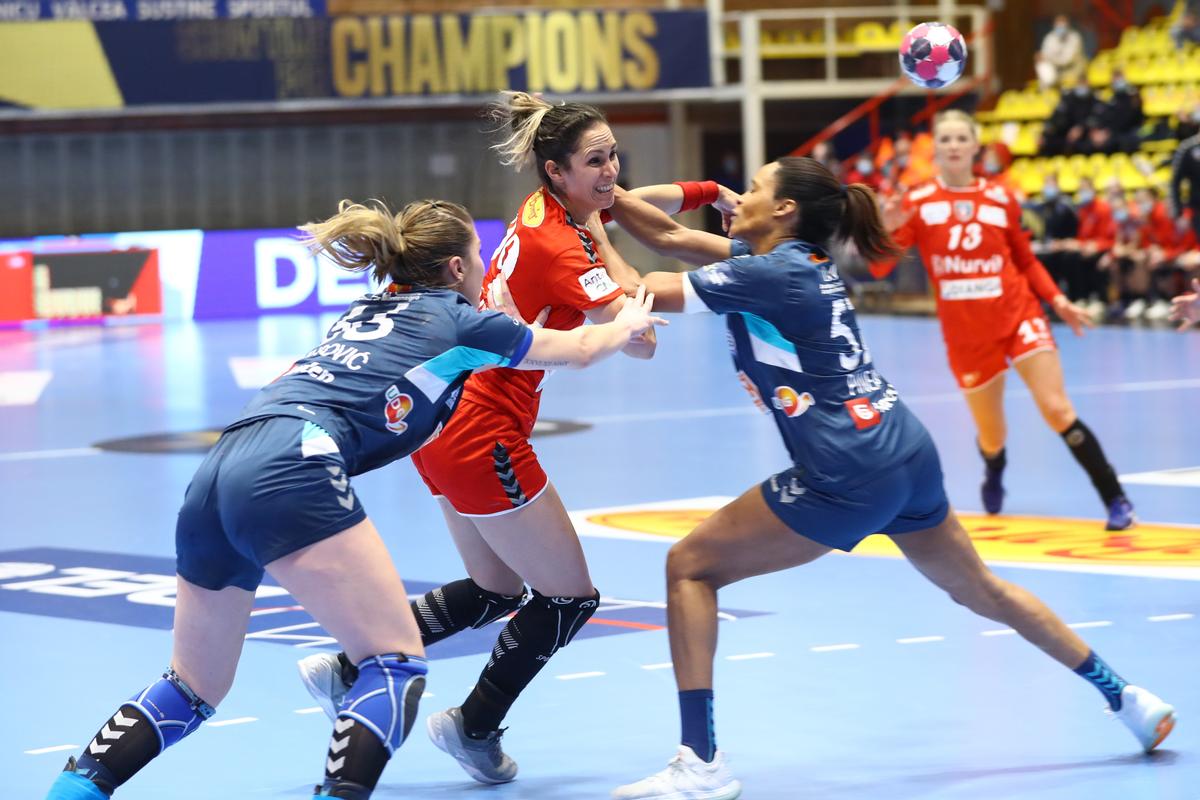 SCM Râmnicu Vâlcea - Buducnost 25-23 » Oltencele obțin a doua victorie consecutivă în Liga Campionilor