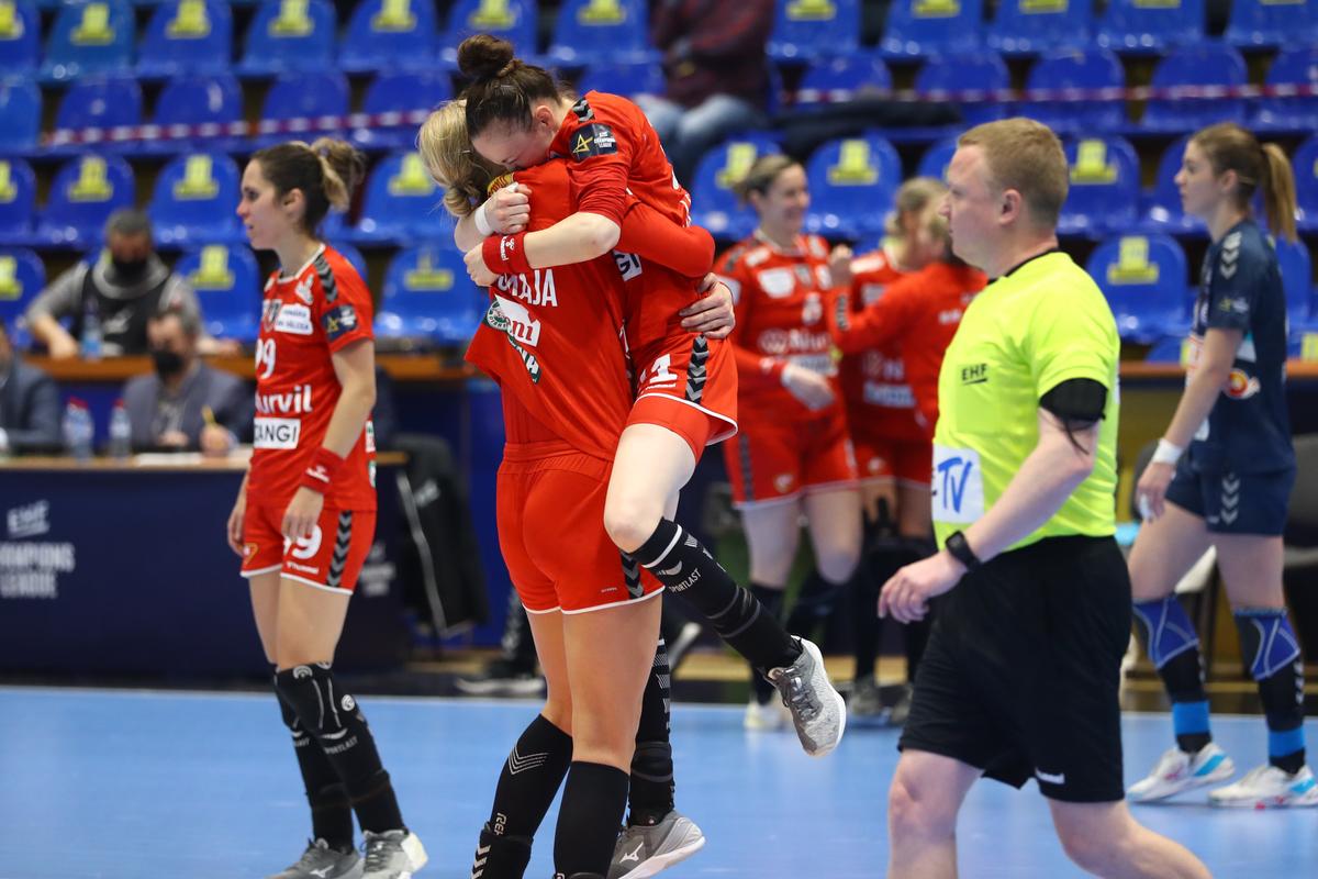 SCM Râmnicu Vâlcea - Buducnost 25-23 » Oltencele obțin a doua victorie consecutivă în Liga Campionilor