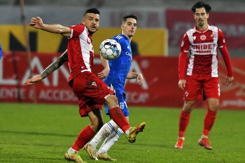 Alexandru Raicea (în albastru) / Sursă foto: Imago Images
