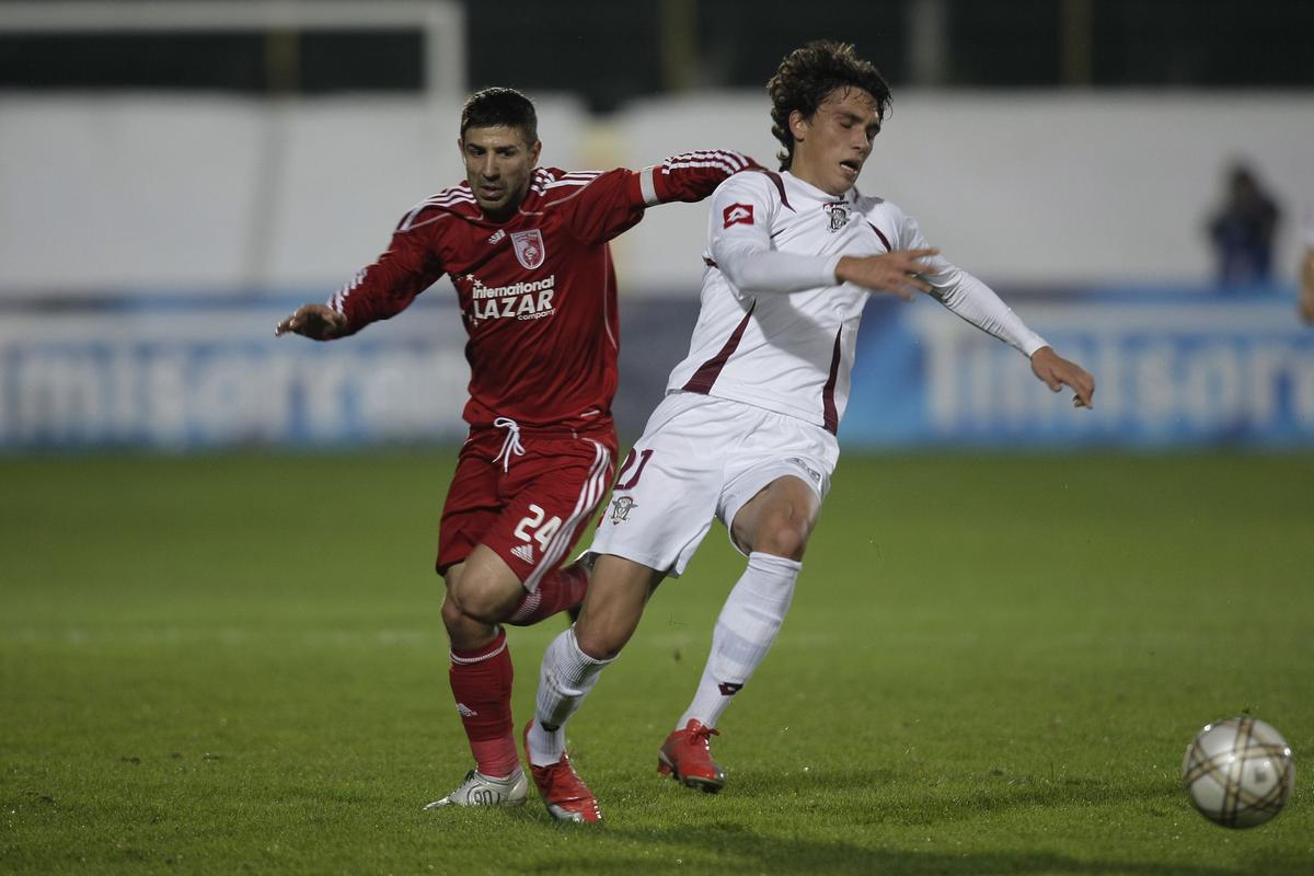 Abia eliberat din pușcărie, fostul fotbalist din Liga 1 șochează: „Gardienii ne spuneau «colete»” + „Marian Iancu e terminat, abia mai merge”