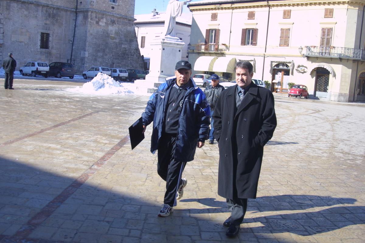 „Celălalt” Aurel Țicleanu » Interviu altfel cu legenda Craiovei Maxima, în ziua în care împlinește 63 de ani: „Sunt pasionat de ezoterism, Dumnezeu îmi trimite mesaje” + „M-am născut bolnav. O spaimă de pe stadion m-a vindecat”
