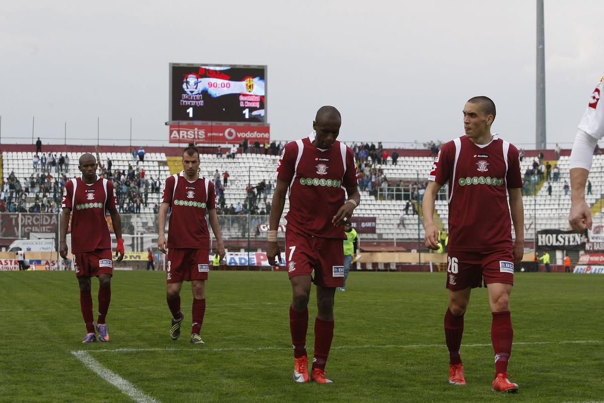 Imagini din aventura lui Dobroiu în Liga 1 la Rapid