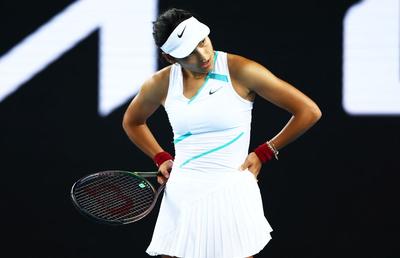 Danka Kovinic - Emma Răducanu 6-4, 4-6, 6-3 » Campioana de la US Open părăsește Australian Open în turul 2