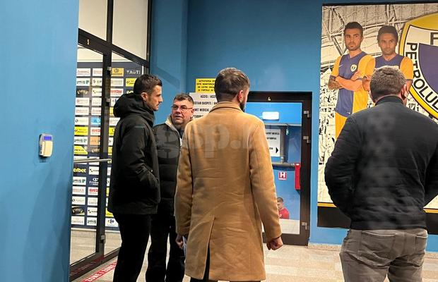 „Am fost hărțuiți în parcare! Își bat joc de noi!” » Șefii lui Dinamo, revoltați la meciul cu Petrolul