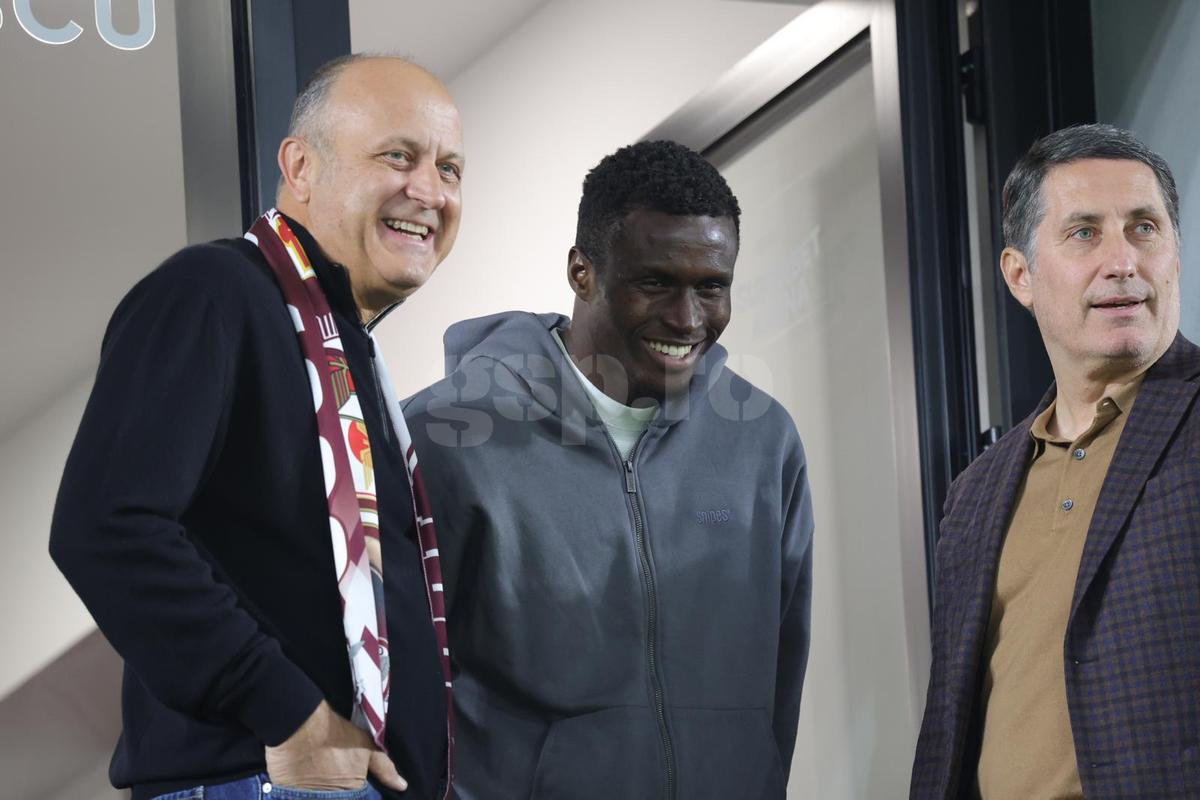 David Ankeye, noul transfer al Rapidului, în tribună la meciul cu Poli Iași