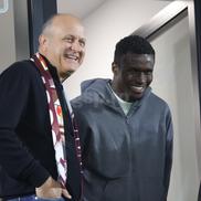 David Ankeye, noul transfer al Rapidului, în tribună la meciul cu Poli Iași// foto: Ionuț Iordache (GSP)