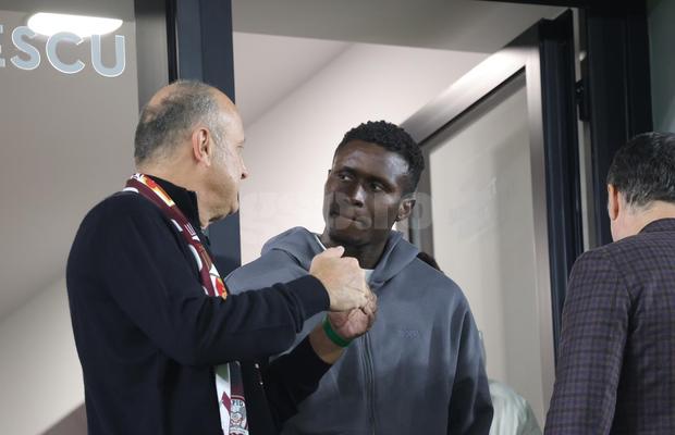 Rapid și-a prezentat noul transfer: David Ankeye! Atacantul de la Genoa e în tribună la meciul cu Poli Iași