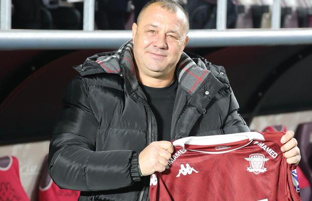 Sabin Ilie știe cum va arăta infernul din Turcia: „Să nu vă mire dacă o să ne pomenim cu vreo fanfară în fața hotelului naționalei” + Contră cu Lucescu: „El trebuie să fie titular la meciul de baraj”
