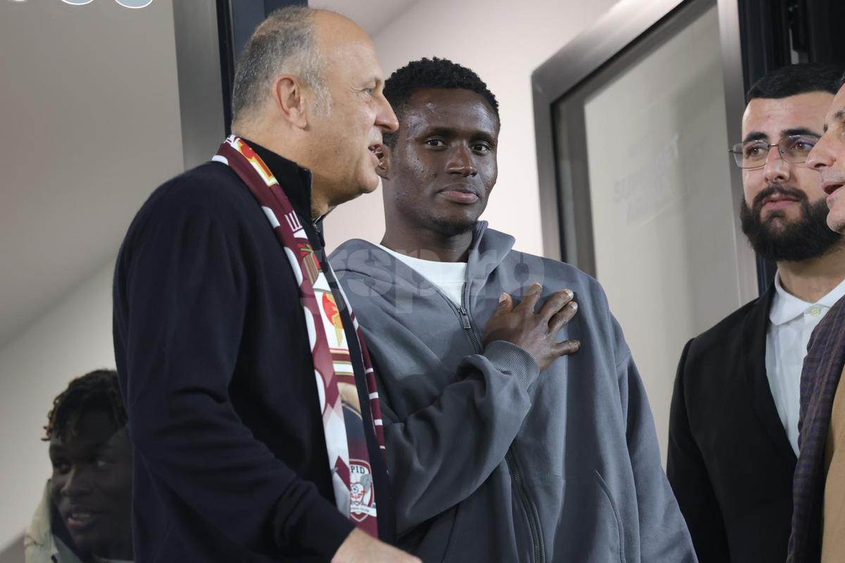 David Ankeye, noul transfer al Rapidului, în tribună la meciul cu Poli Iași