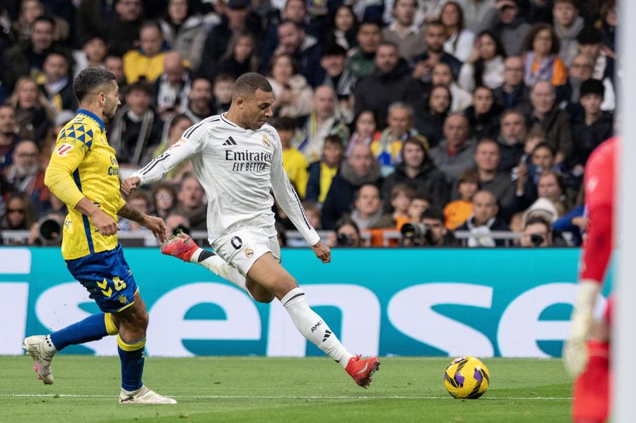 Kylian Mbappe a ajuns la 17 goluri pentru Real Madrid în 29 de meciuri jucate în toate competițiile / Foto: Imago Agentul 007 și ironia Madridului