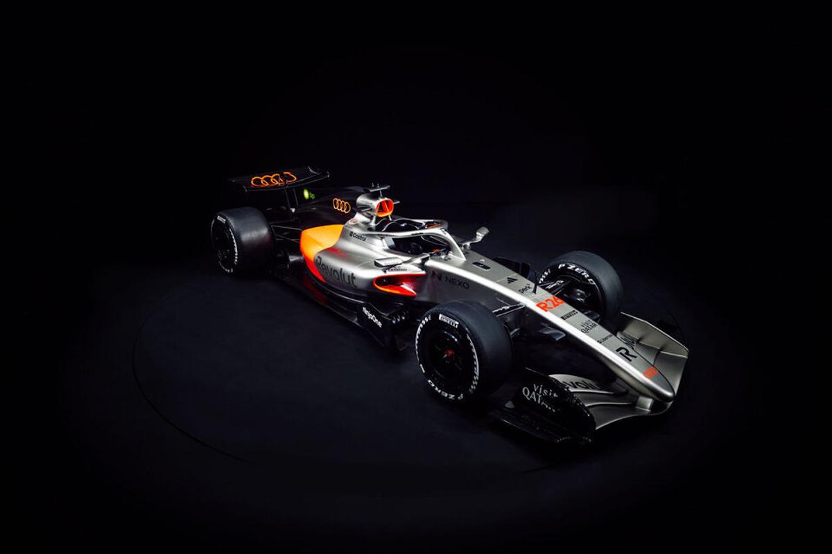Show special organizat la Berlin » Audi Revolut F1 e gata pentru startul noului sezon de Formula 1: imagini spectaculoase de la lansare