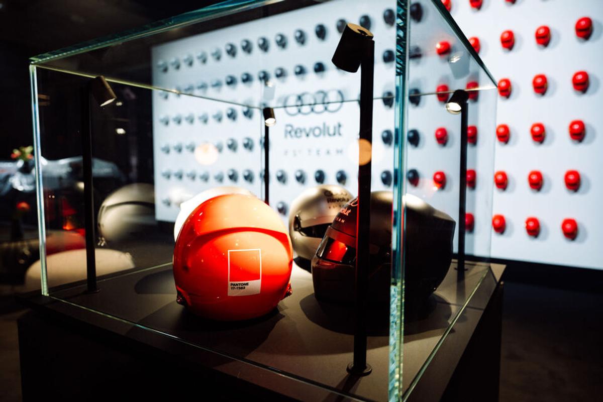 Show special organizat la Berlin » Audi Revolut F1 e gata pentru startul noului sezon de Formula 1: imagini spectaculoase de la lansare