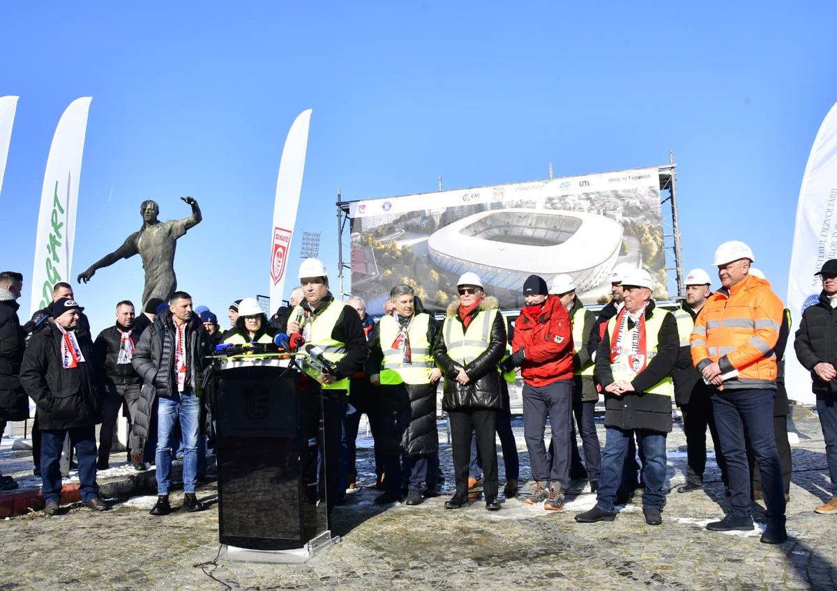 Demolarea stadionului Dinamo, imagini de Cristi Preda