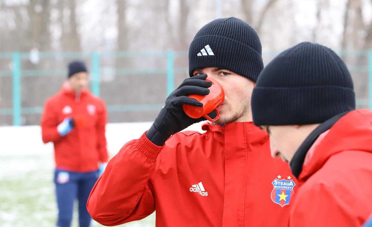 Steaua a început cantonamentul de iarnă: doi jucători în probe