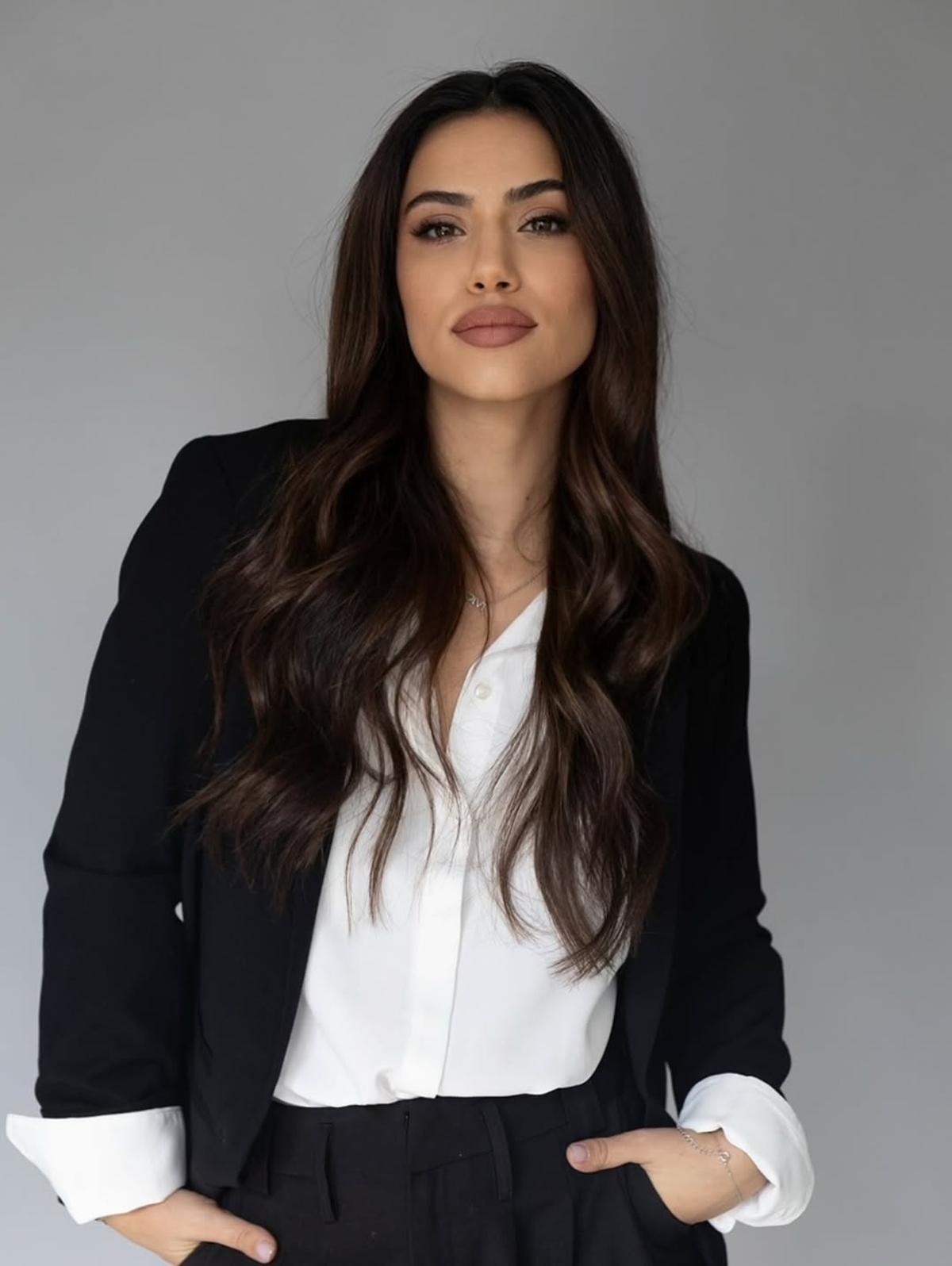 Soția titularului de la FCSB, la prima apariție pe Arena Națională » Cum a fost surprinsă în tribune