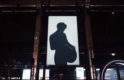 Show special organizat la Berlin » Audi Revolut F1 e gata pentru startul noului sezon de Formula 1: imagini spectaculoase de la lansare