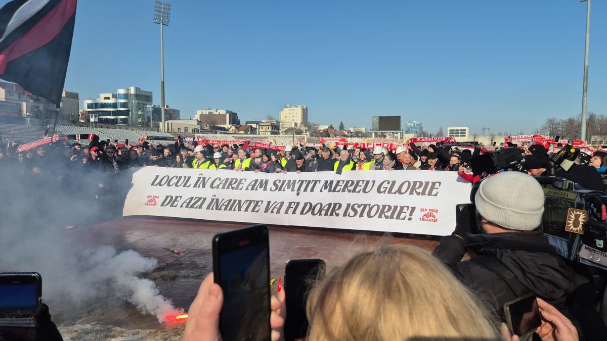 Demolarea stadionului Dinamo, imagini de Cristi Preda