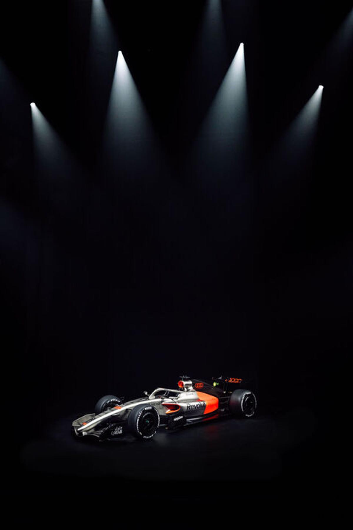 Show special organizat la Berlin » Audi Revolut F1 e gata pentru startul noului sezon de Formula 1: imagini spectaculoase de la lansare