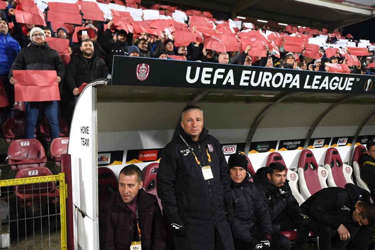 CFR Cluj - Sevilla 1-1 // VIDEO Gabi Mureșan, nemulțumit de abordarea lui Dan Petrescu: „Nu vreau să jignesc pe nimeni, dar era altceva pe vremea mea”