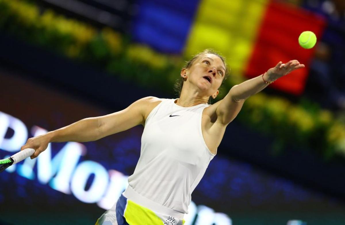 SIMONA HALEP - ARYNA SABALENKA // VIDEO Execuție imposibilă a Simonei, candidată la lovitura turneului! Reacția spectatorilor e senzațională