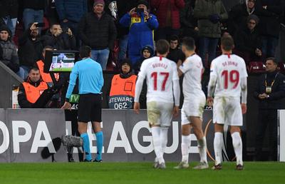 CFR CLUJ - SEVILLA 1-1 // FOTO VAR-ul a fost de partea noastră » Clujenii au deschis scorul cu ajutorul tehnologiei video!