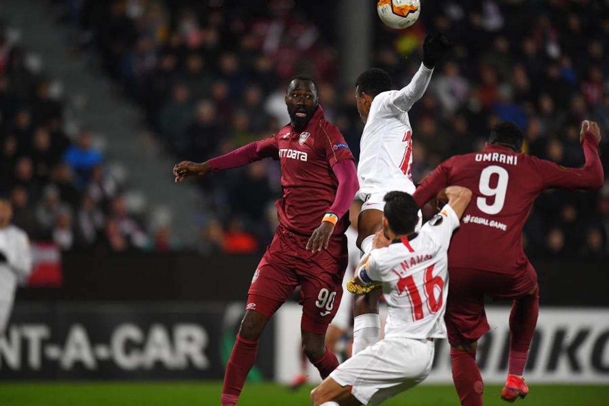 CFR Cluj - Sevilla 1-1 // VIDEO Gabi Mureșan, nemulțumit de abordarea lui Dan Petrescu: „Nu vreau să jignesc pe nimeni, dar era altceva pe vremea mea”