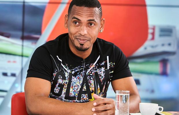 EXCLUSIV Eric de Oliveira, dezvăluiri incredibile: „Eram beat total. Beat, beat. Președintele avea patru bodyguarzi înarmați în birou”