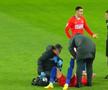 FOTO Experiment nereușit! Dragoș Nedelcu, trimis fundaș central, s-a accidentat în minutul 11 al duelului FCSB - Chindia