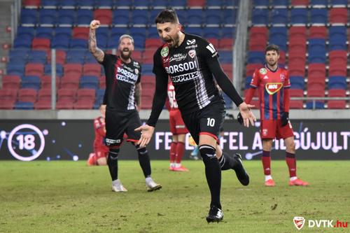 Gheorghe Grozav (30 de ani) a marcat un hat-trick în MOL Fehervar - Diosgyori VTK, scor 1-3.