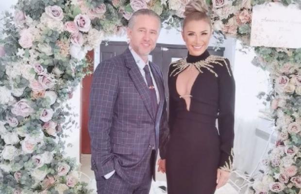 Reghecampf explică un gest controversat: „M-am întors noaptea din Emirate, dimineața erau 200 de oameni la restaurant și 3 camere de filmat la biserică”