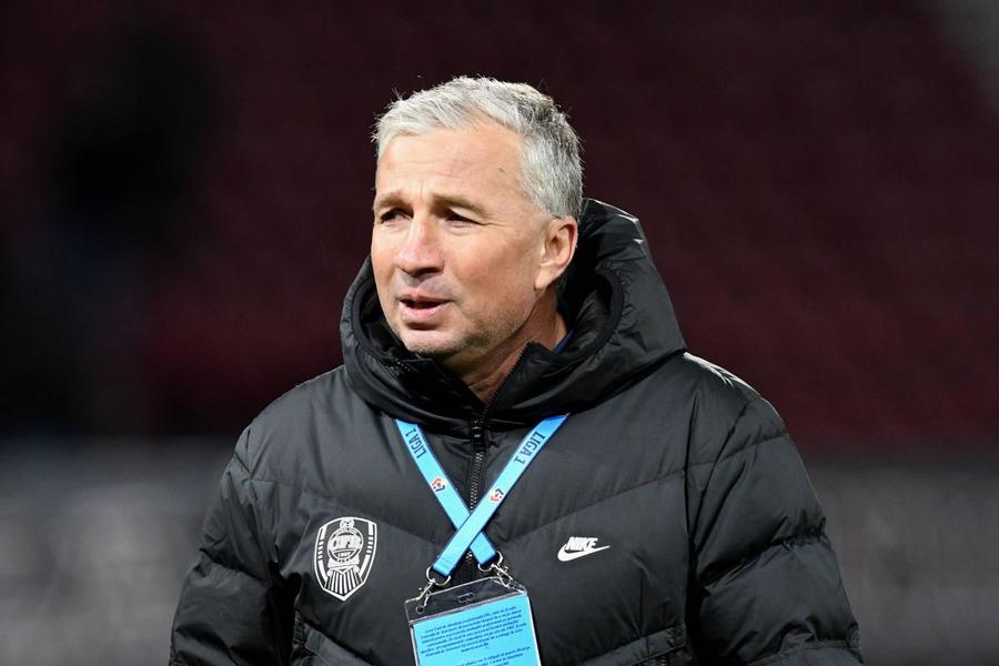 Dan Petrescu Între penibil și lamentabil
