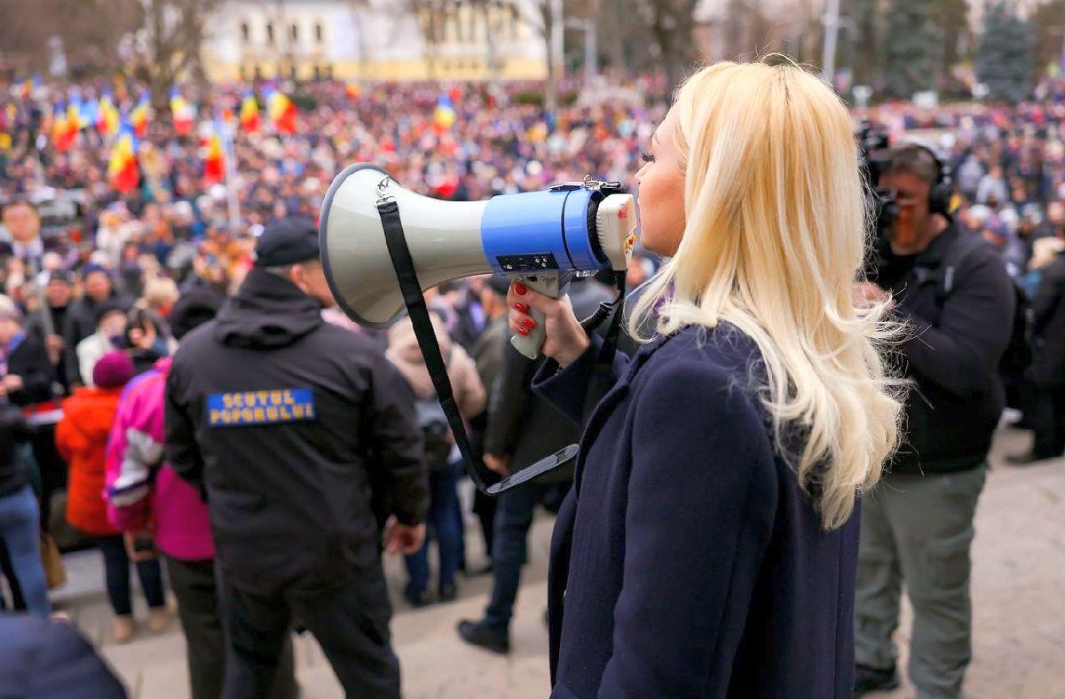 Cine e liderul protestelor anti-Maia Sandu de la Chișinău » În 2016, o chema pe Simona Halep în Republica Moldova!