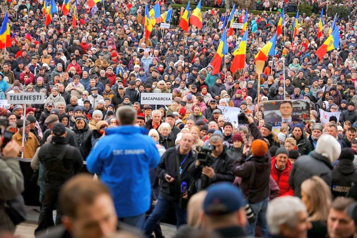 Cine e liderul protestelor anti-Maia Sandu de la Chișinău » În 2016, o chema pe Simona Halep în Republica Moldova!