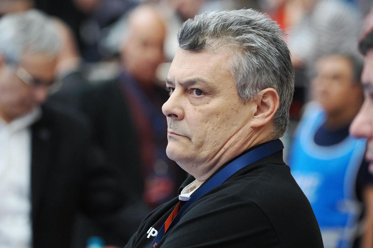 Selecționerul Buricea nu acceptă eșecul cu Dinamo din EHF: „La noi în sală e mai multă educație”