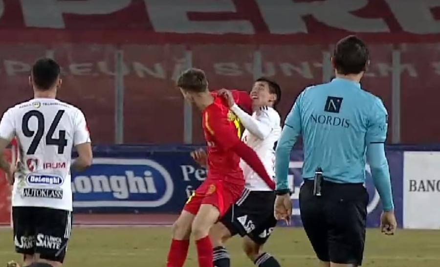 FOTO: Captură TV @Digi Sport 1 Mihai Stoica, scandalizat: „Bătaie de joc! Nu credeam că voi asista vreodată la așa ceva, ei doi au regim special”