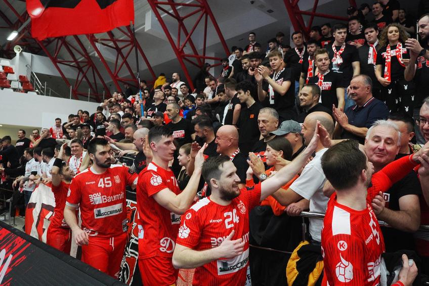 Dinamo a învins-o clar pe CSM Constanța, scor 33-23, în runda cu numărul 2 a grupei 4 din European League la handbal masculin. Ambele formații au câte două puncte și păstrează șanse la calificarea în optimile de finală.
