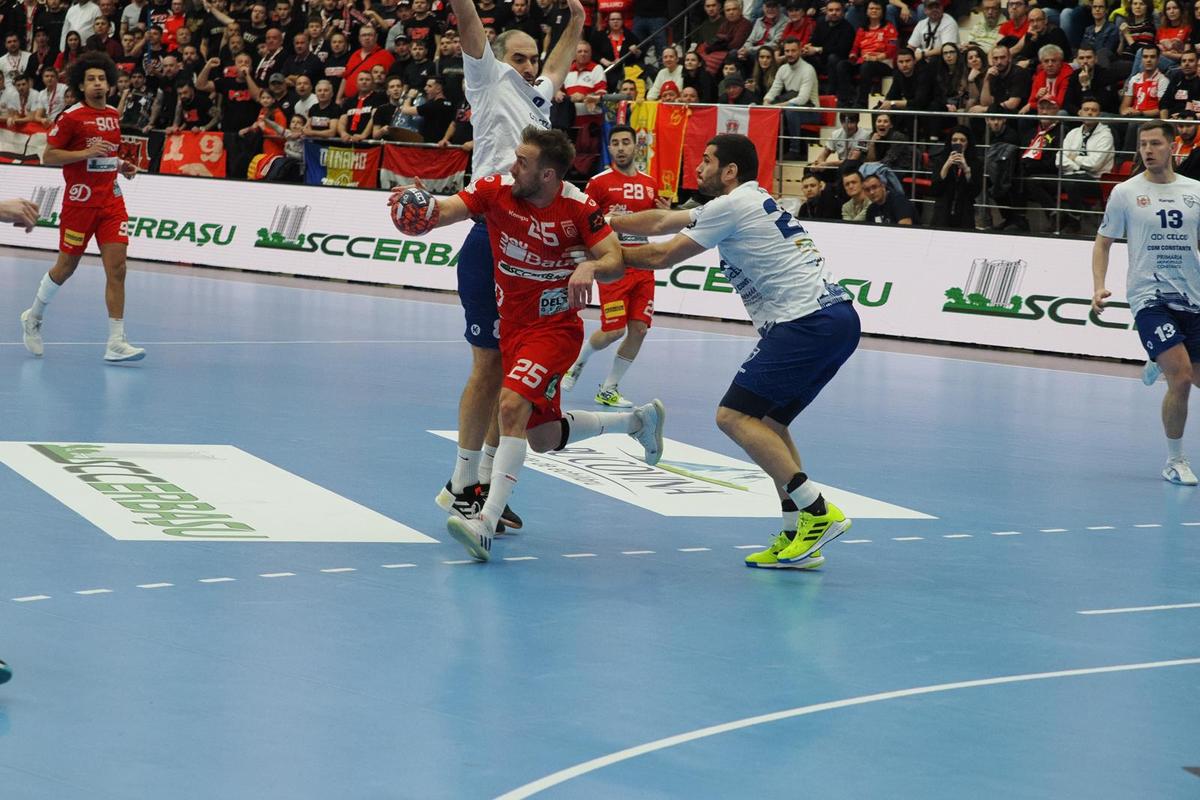 Selecționerul Buricea nu acceptă eșecul cu Dinamo din EHF: „La noi în sală e mai multă educație”