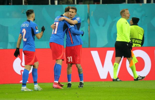 Șah-mat! Așa a marcat Cisotti primul gol la FCSB » Fază superbă în meciul cu PAOK
