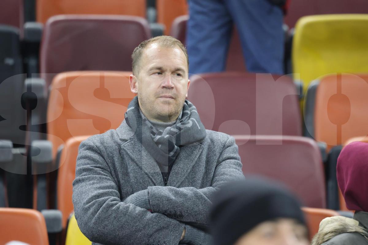 Cu cine a venit Darius Olaru la FCSB - PAOK: au atras toate privirile pe Arena Națională » Alți oaspeți de gală la meci