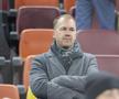 Cu cine a venit Darius Olaru la FCSB - PAOK: au atras toate privirile pe Arena Națională » Alți oaspeți de gală la meci