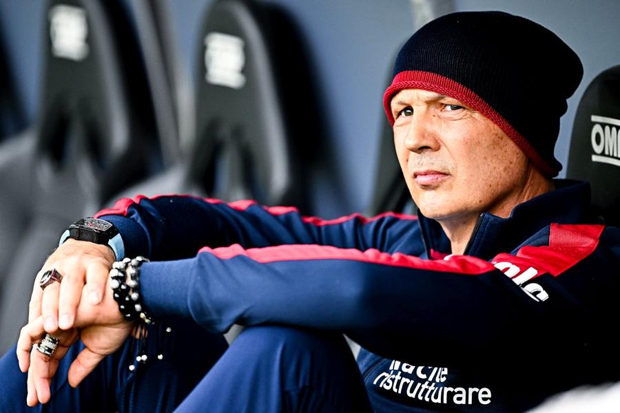 Sinisa Mihajlovic, pe vremea când era antrenor, foto: Guliver/gettyimages „Într-o dimineață, s-a trezit și nu mai putea merge” » Fratele lui Sinisa Mihajlovic, interviu eveniment în Gazzetta dello Sport: „Vărul meu a vrut să ne arunce în aer casa, în timp ce părinții mei erau înăuntru”