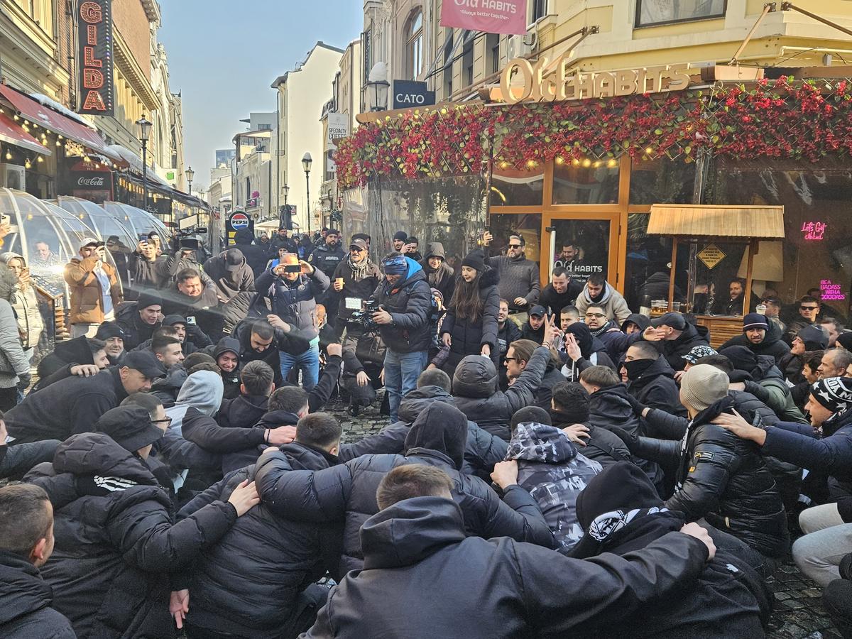 O jurnalistă celebră din Grecia, uimită pe străzile din București: „Nu există așa ceva!”