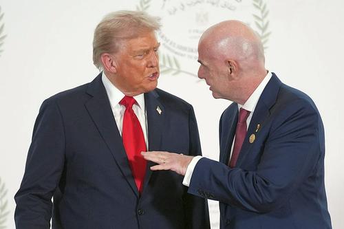 Donald Trump, președintele SUA, și Gianni Infantino, președintele FIFA/ FOTO: GettyImages