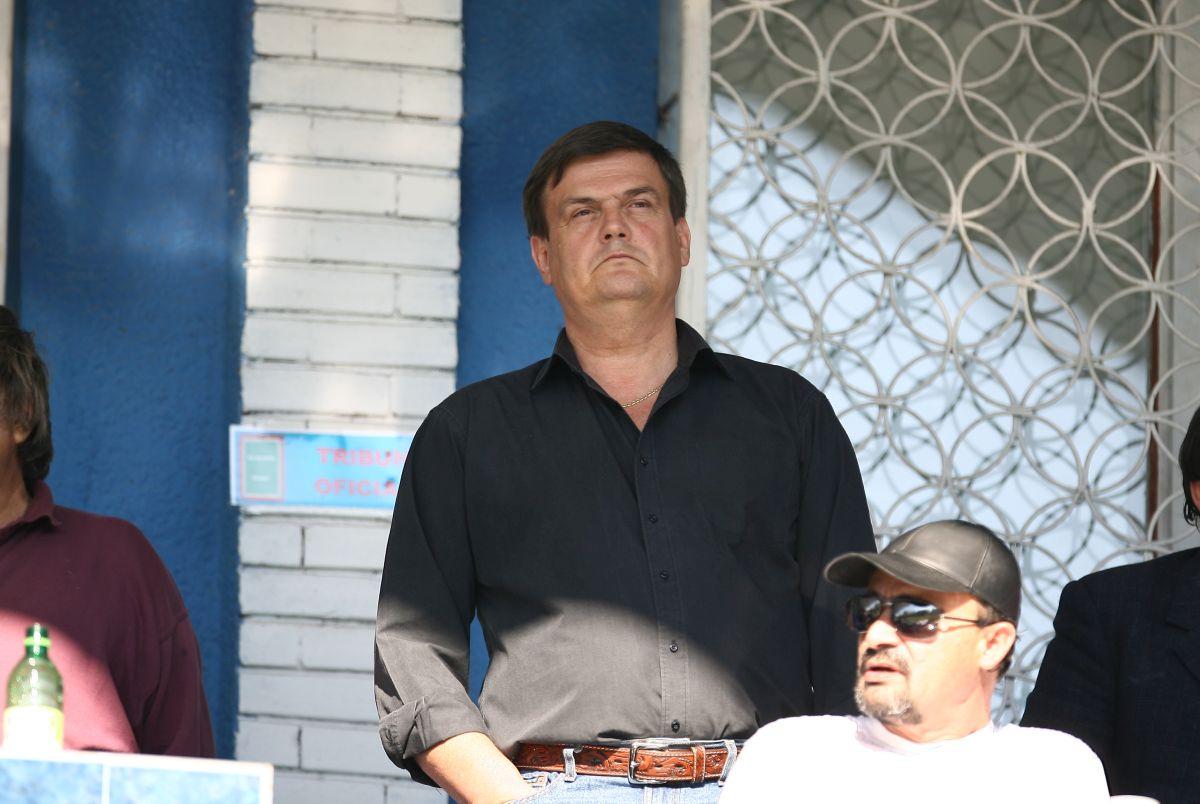 „Uitându-mă în urmă, n-am fost normal la cap” » Omul care a alimentat-o pe FCSB cu fotbaliști, la ora adevărului: „Dacă avea ambiția lui Chiricheș, ar fi fost unul dintre cei mai mari jucători! Se îngrășa și dacă bea apă!”
